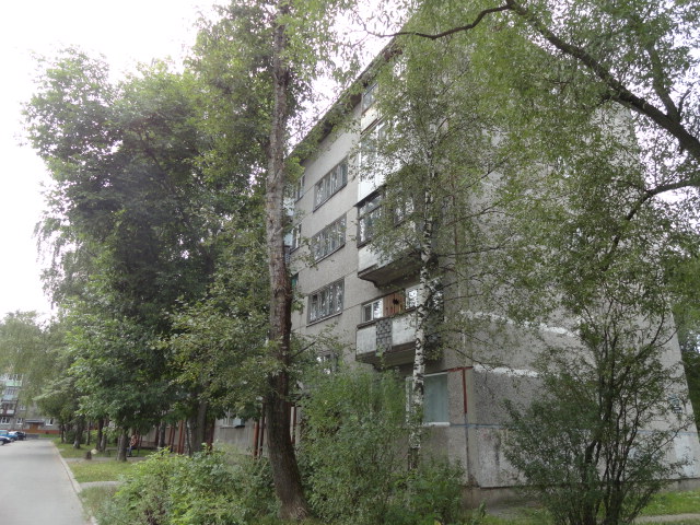 обл. Вологодская, г. Череповец, ул. Боршодская, д. 36-фасад здания