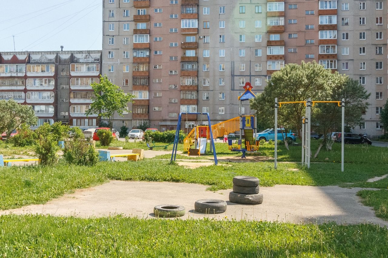 обл. Вологодская, г. Череповец, ул. Городецкая, д. 16-придомовая территория