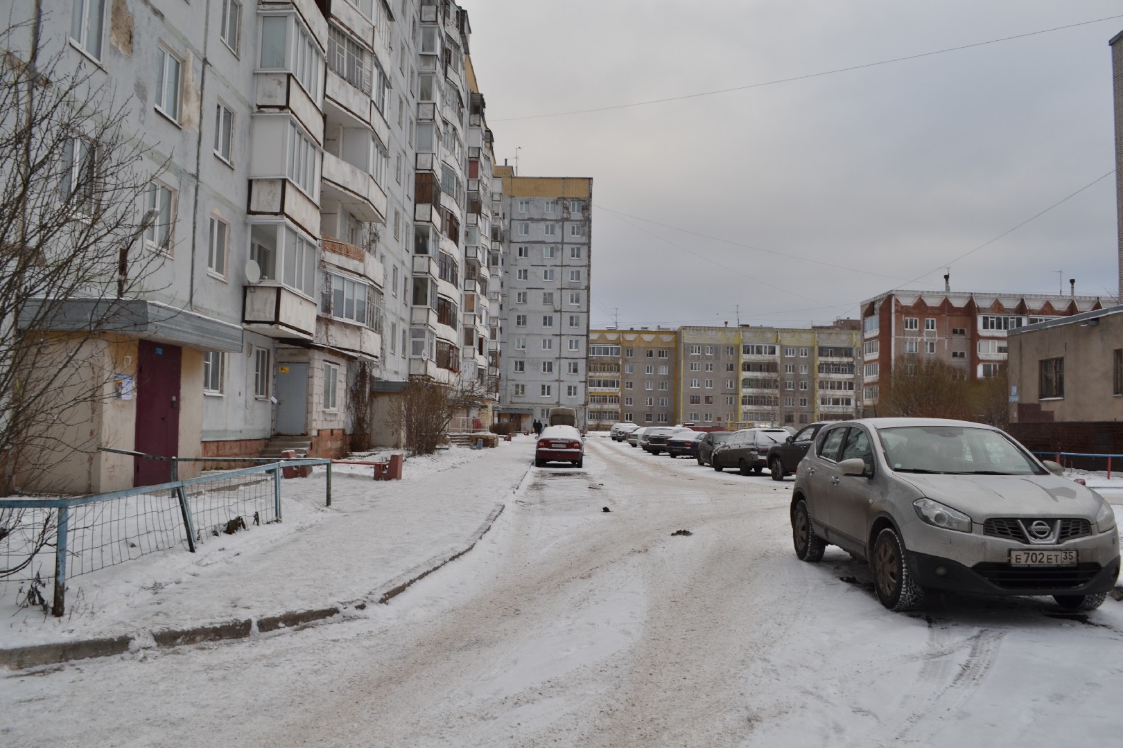 обл. Вологодская, г. Череповец, ул. Городецкая, д. 16-придомовая территория