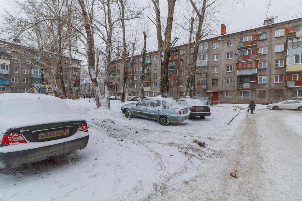 обл. Вологодская, г. Череповец, ул. Парковая, д. 22, к. а-придомовая территория