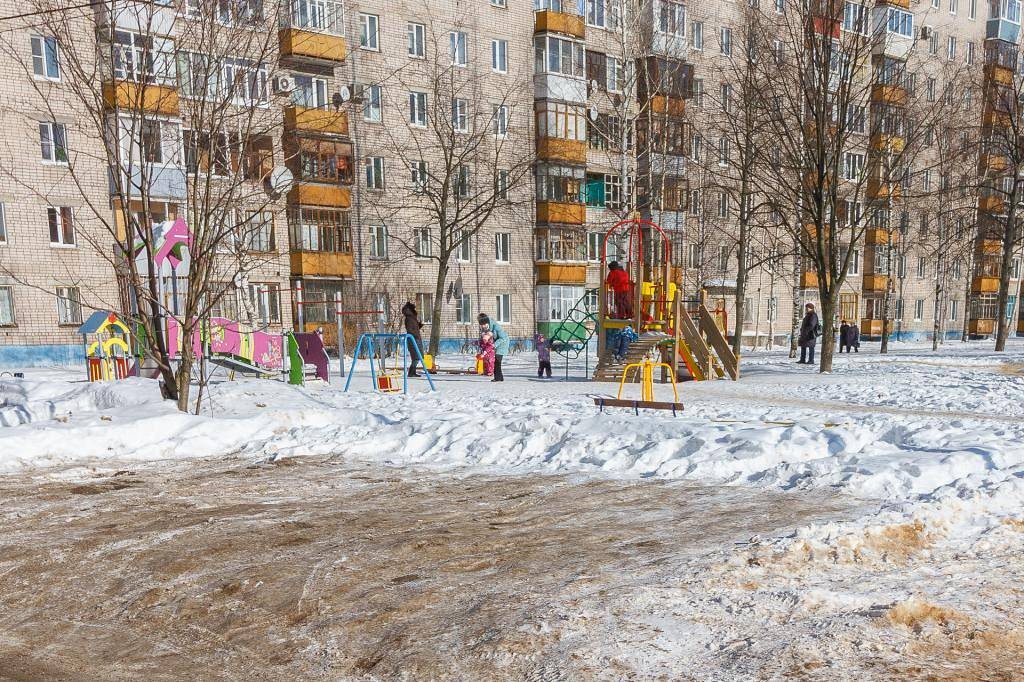 обл. Вологодская, г. Череповец, пр-кт. Победы, д. 115-придомовая территория