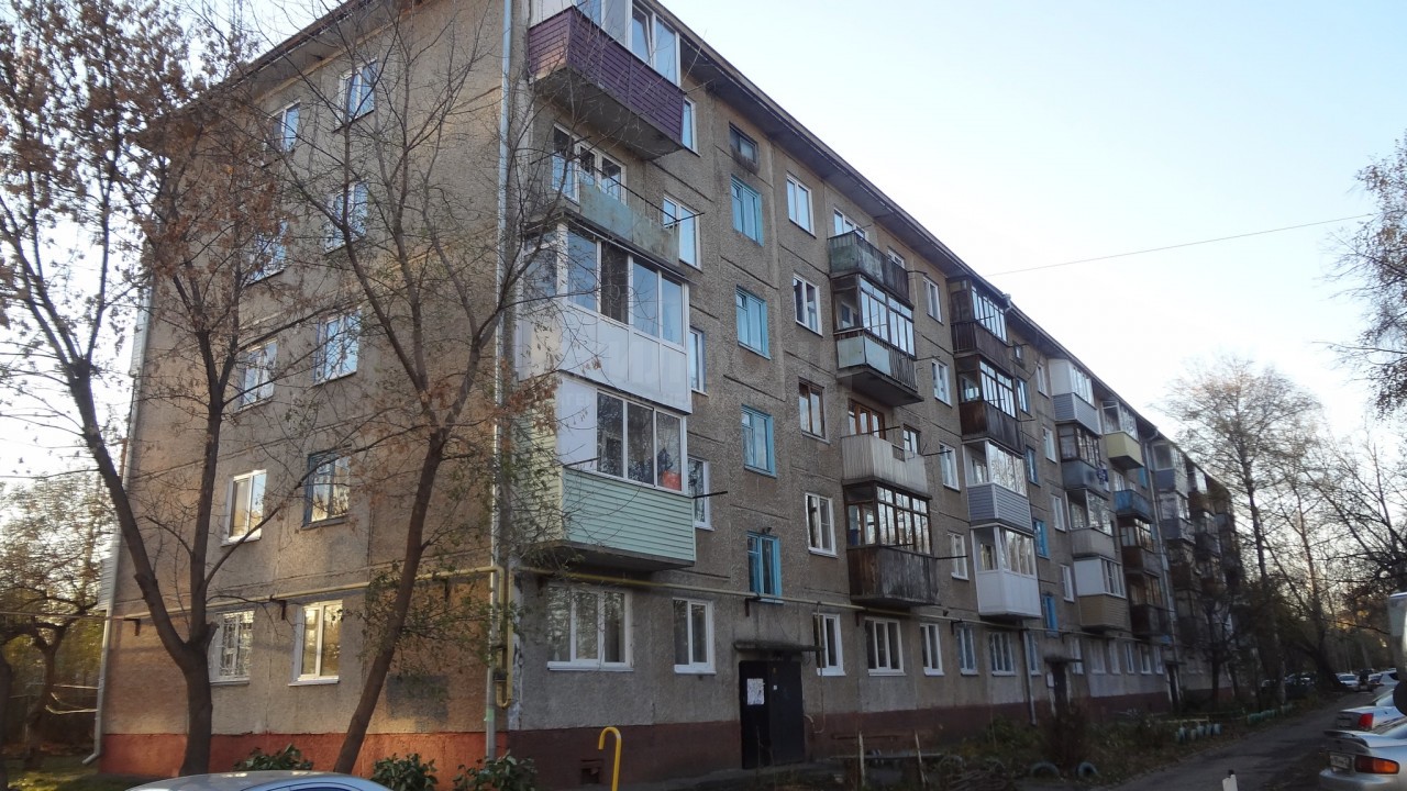 край. Алтайский, г. Барнаул, ул. Георгия Исакова, д. 191-фасад здания
