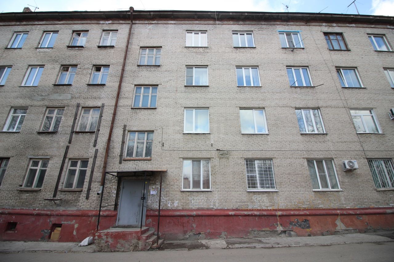 край. Алтайский, г. Барнаул, ул. Глушкова, д. 50-фасад здания