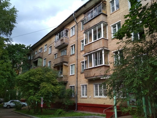 г. Москва, пр-кт. 60-летия Октября, д. 27, к. 1-фасад здания