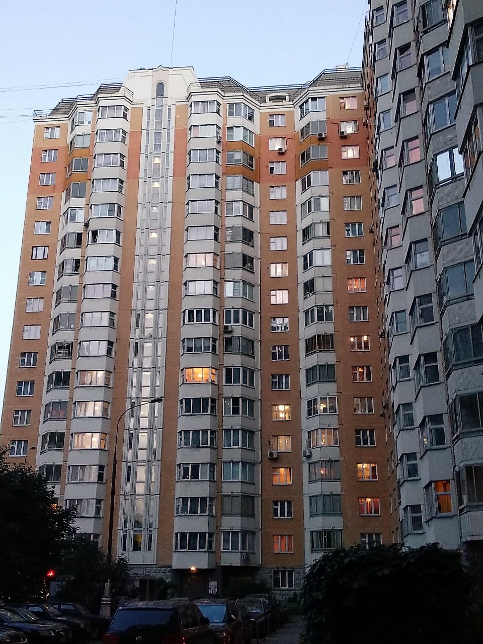 г. Москва, ул. Авиаторов, д. 30-фасад здания