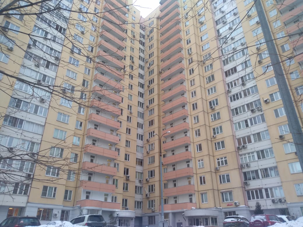 г. Москва, ул. Академика Анохина, д. 4, к. 1-фасад здания