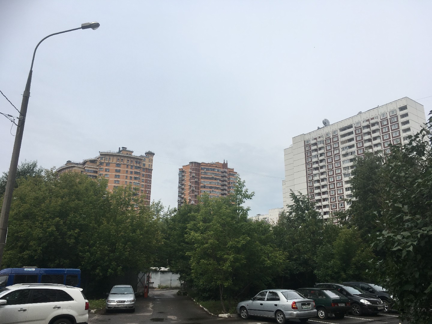 г. Москва, ул. Академика Пилюгина, д. 14, к. 2-придомовая территория