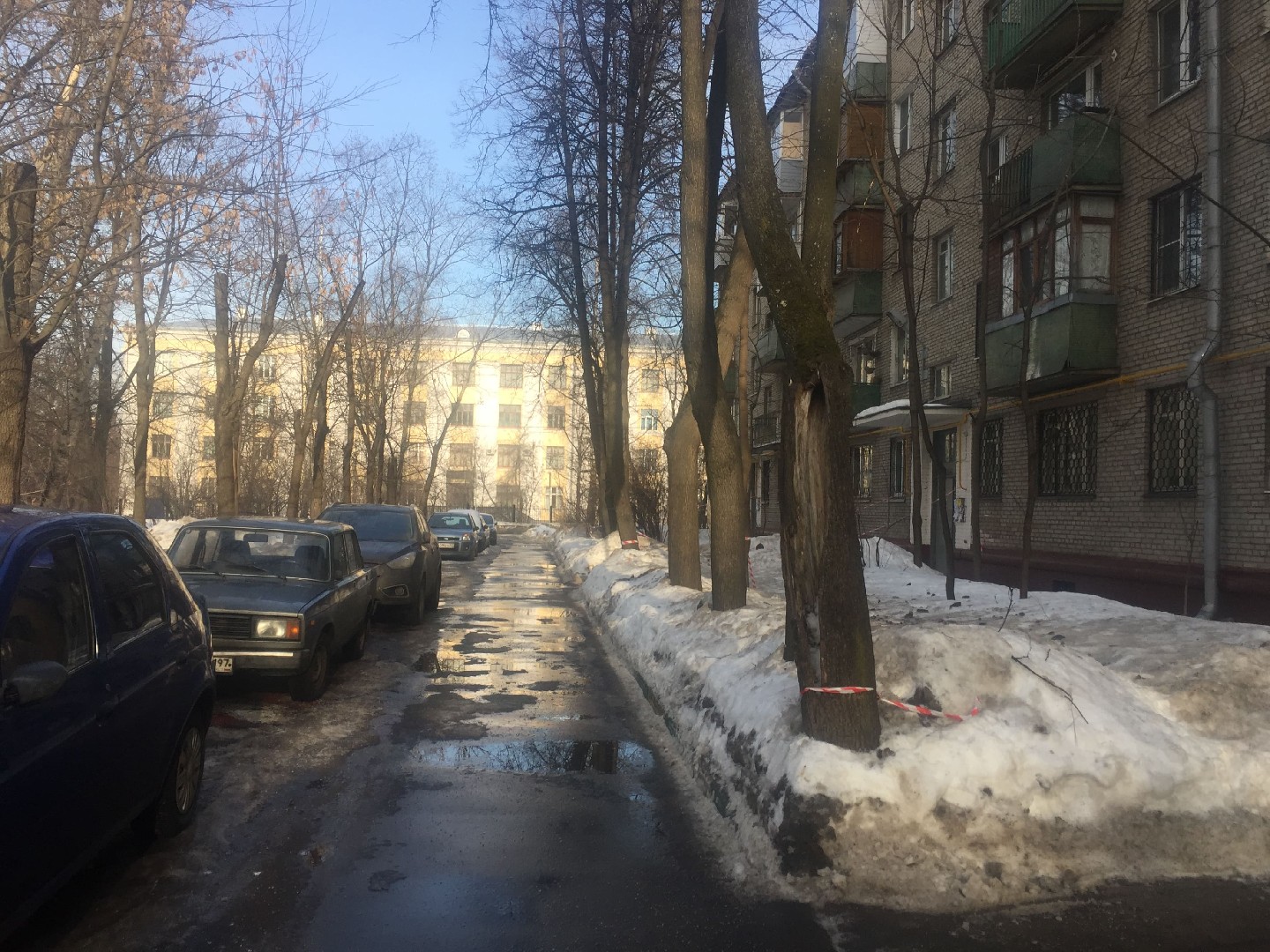 г. Москва, ул. Академика Скрябина, д. 25/1, к. 2-придомовая территория