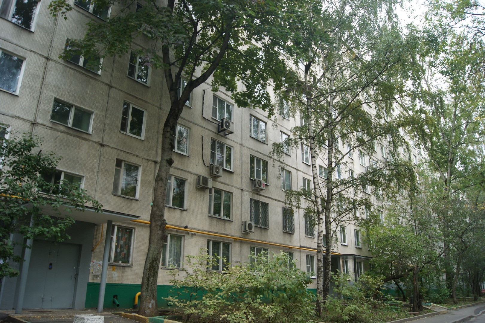 г. Москва, ул. Академическая Б., д. 73, к. 1-фасад здания