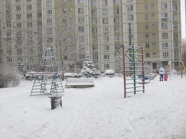 г. Москва, ул. Ангарская, д. 22, к. 4-придомовая территория