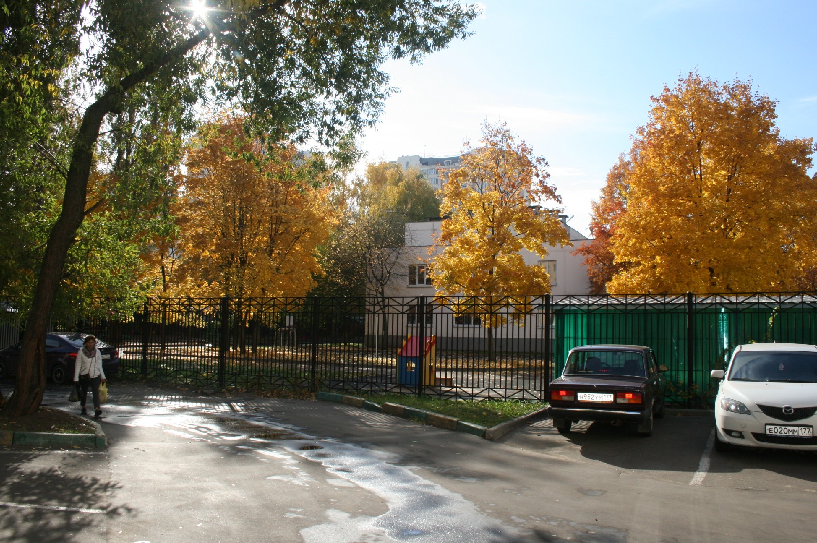 г. Москва, ул. Ангарская, д. 67, к. 3-придомовая территория