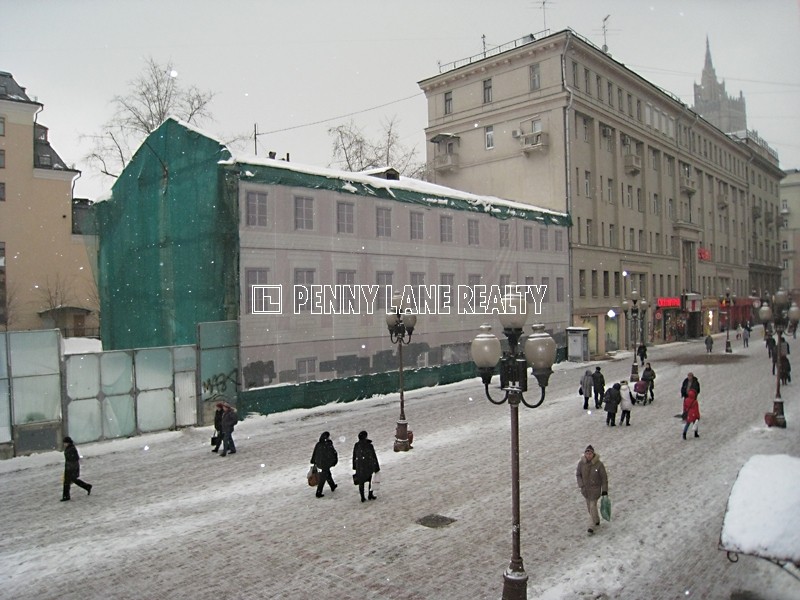 г. Москва, ул. Арбат, д. 32-фасад здания