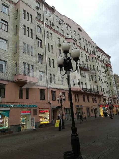 г. Москва, ул. Арбат, д. 51, стр. 1-фасад здания