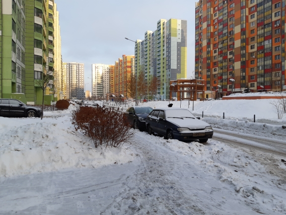 г. Москва, ул. Базовская, д. 15, к. 2-придомовая территория