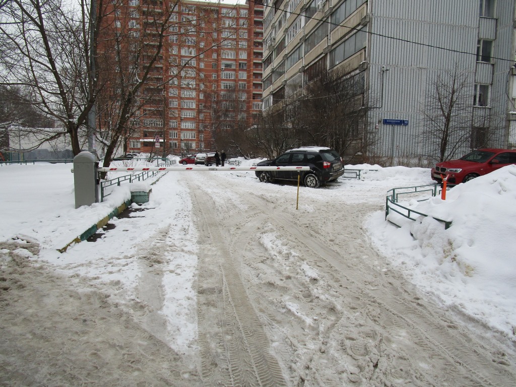 г. Москва, ул. Беломорская, д. 10, к. 2-придомовая территория