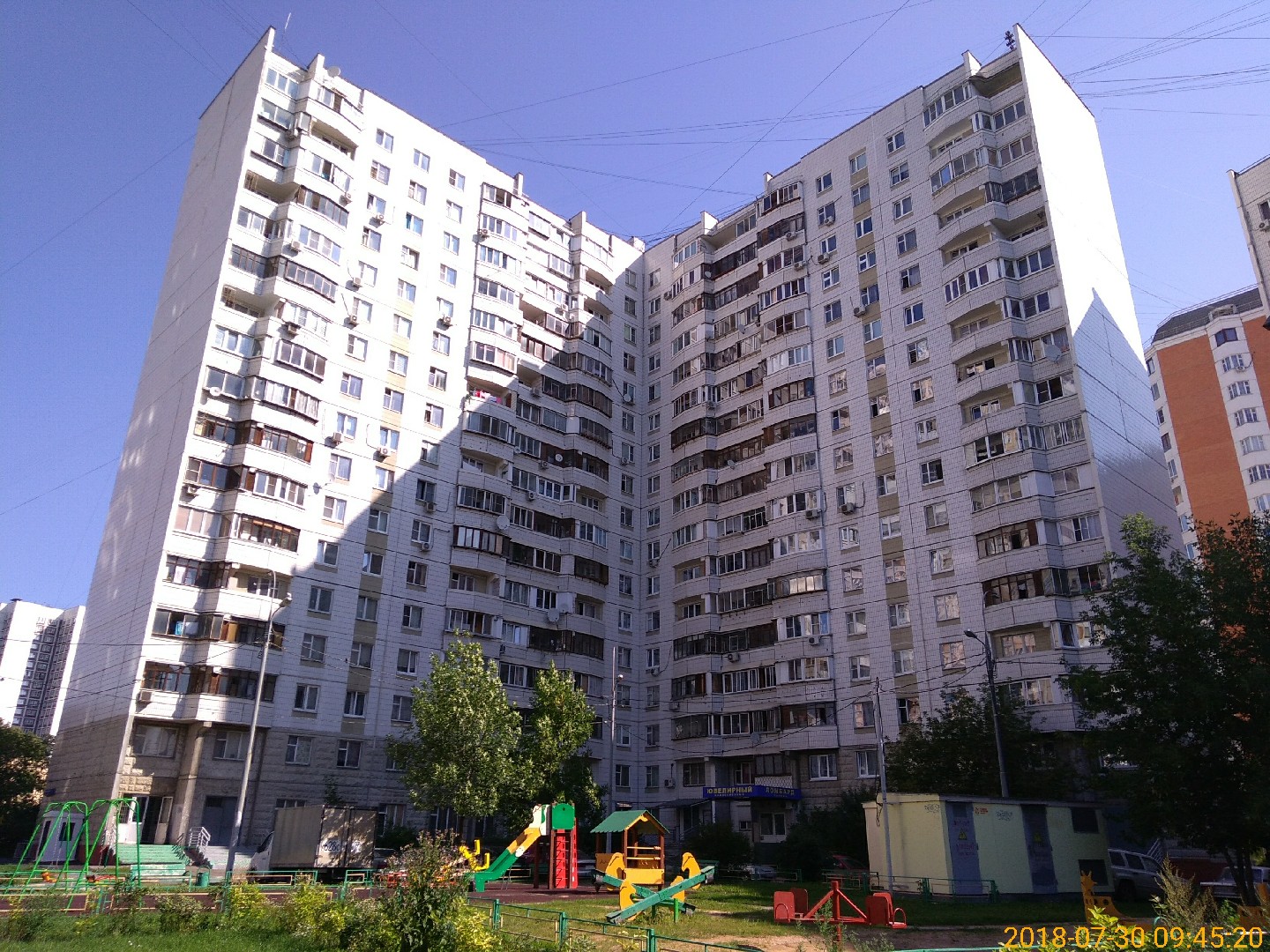 г. Москва, б-р. Бескудниковский, д. 8, к. 4-фасад здания