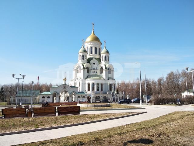 г. Москва, ул. Богданова, д. 42-фасад здания