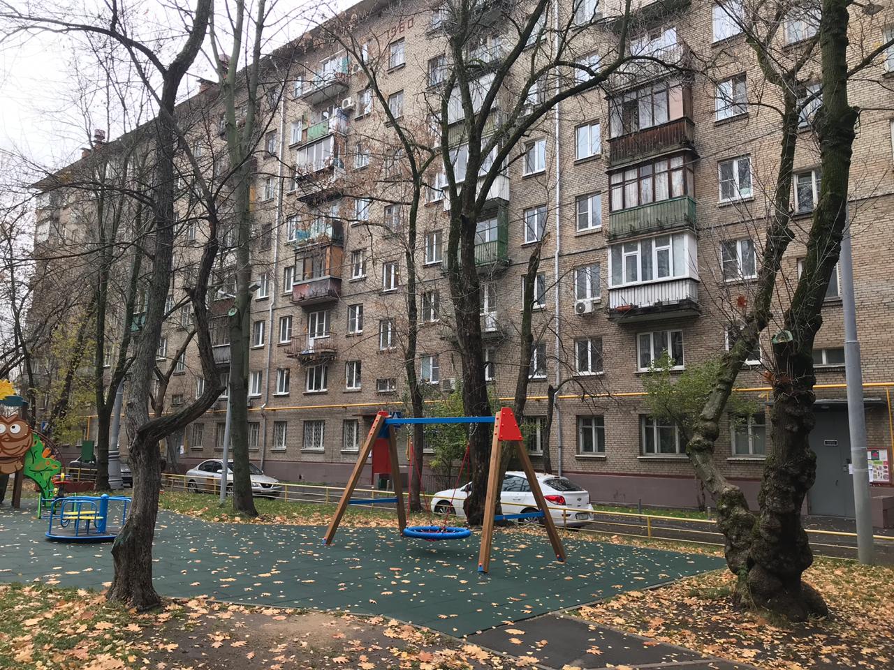 г. Москва, ул. Бориса Галушкина, д. 21-придомовая территория