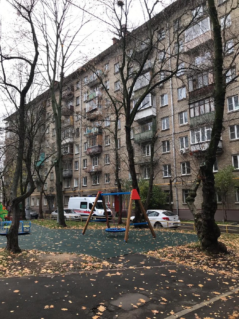 г. Москва, ул. Бориса Галушкина, д. 21-фасад здания