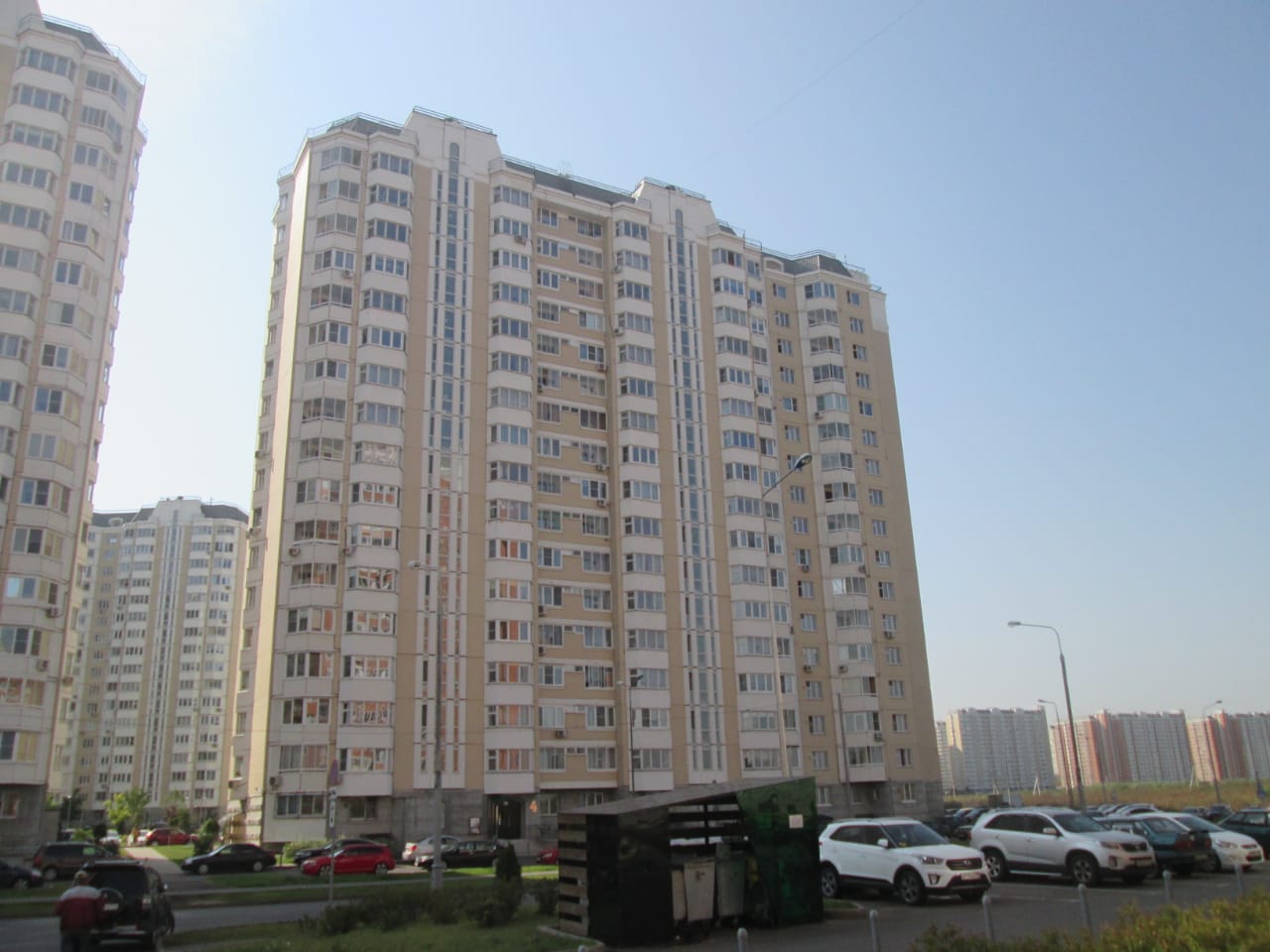 г. Москва, ул. Бориса Пастернака (п Внуковское), д. 11-фасад здания