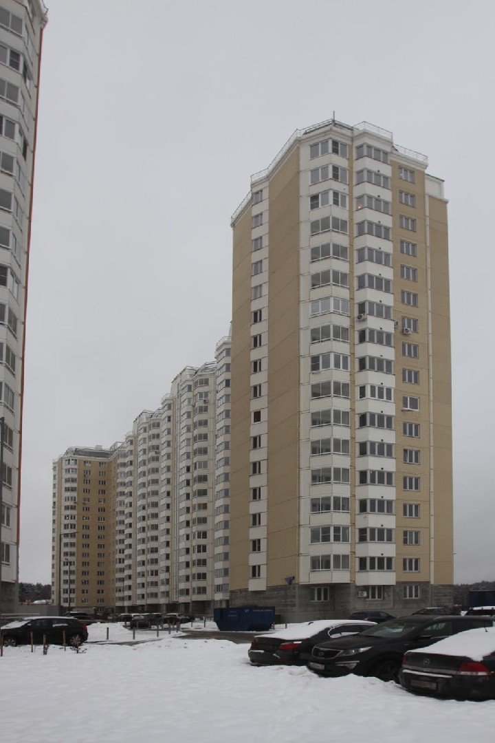 г. Москва, ул. Бориса Пастернака (п Внуковское), д. 35-фасад здания