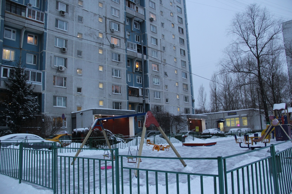 г. Москва, проезд. Борисовский, д. 7-придомовая территория