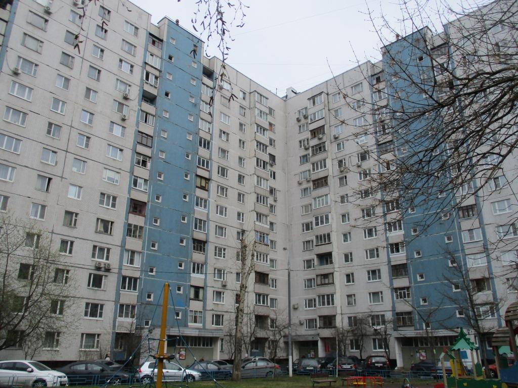 г. Москва, ул. Братеевская, д. 33, к. 1-фасад здания