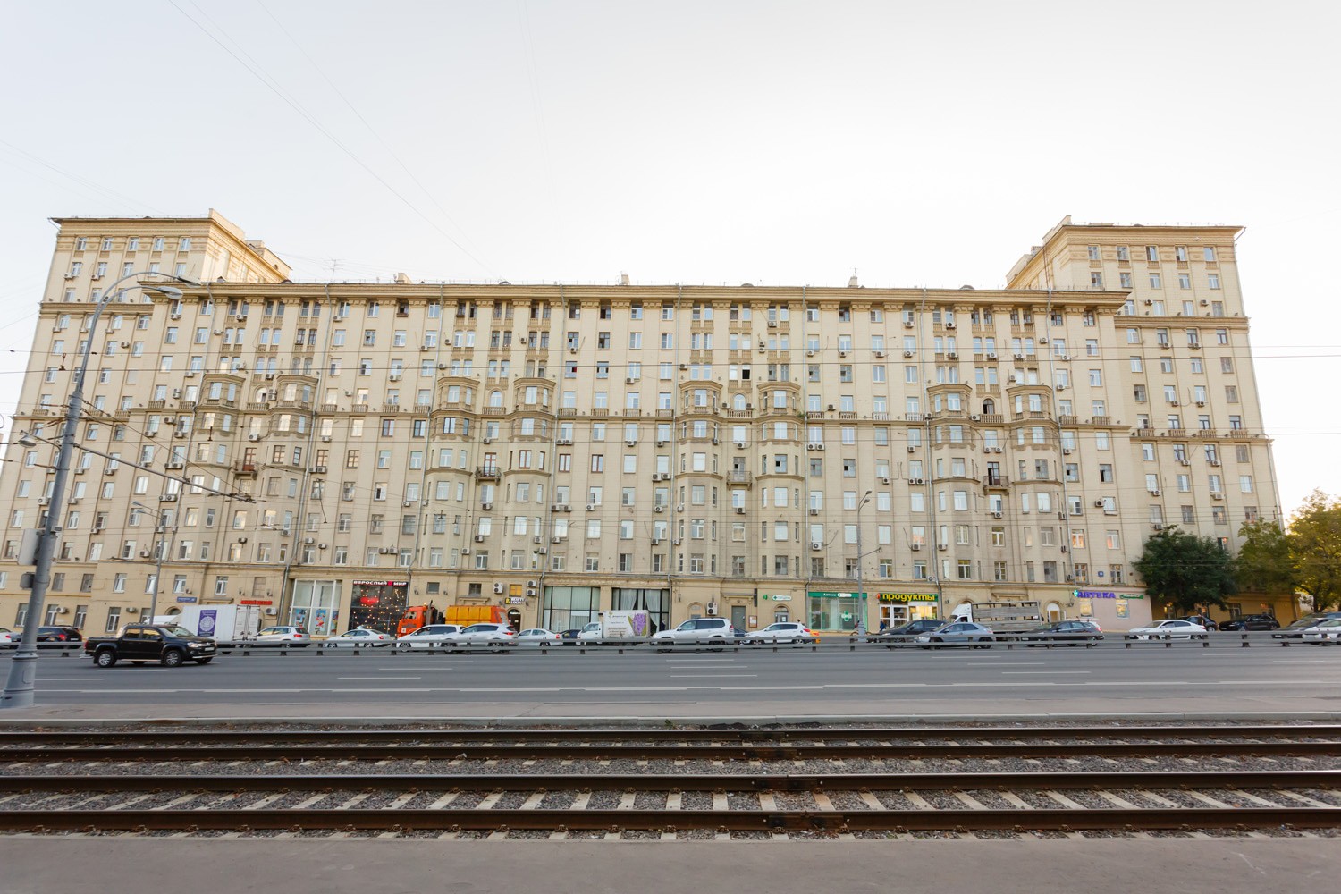 г. Москва, ш. Варшавское, д. 16-фасад здания