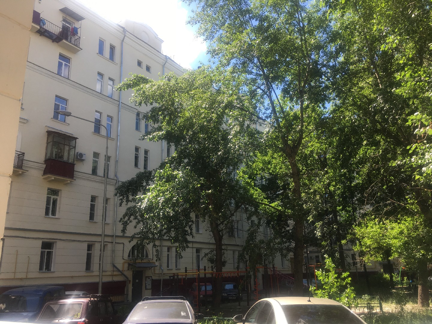 г. Москва, ул. Велозаводская, д. 9-фасад здания