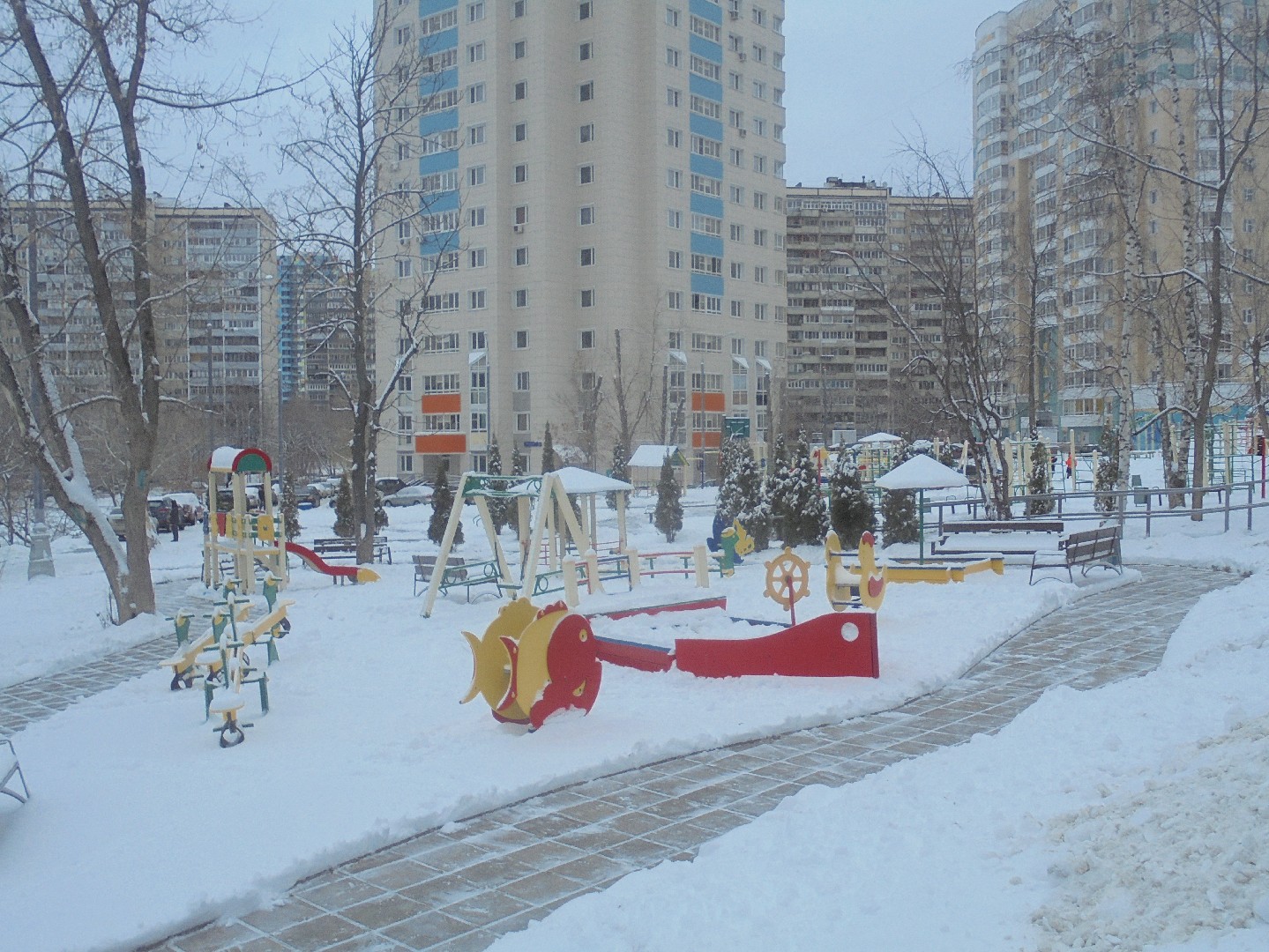 г. Москва, пр-кт. Вернадского, д. 61, к. 1-придомовая территория