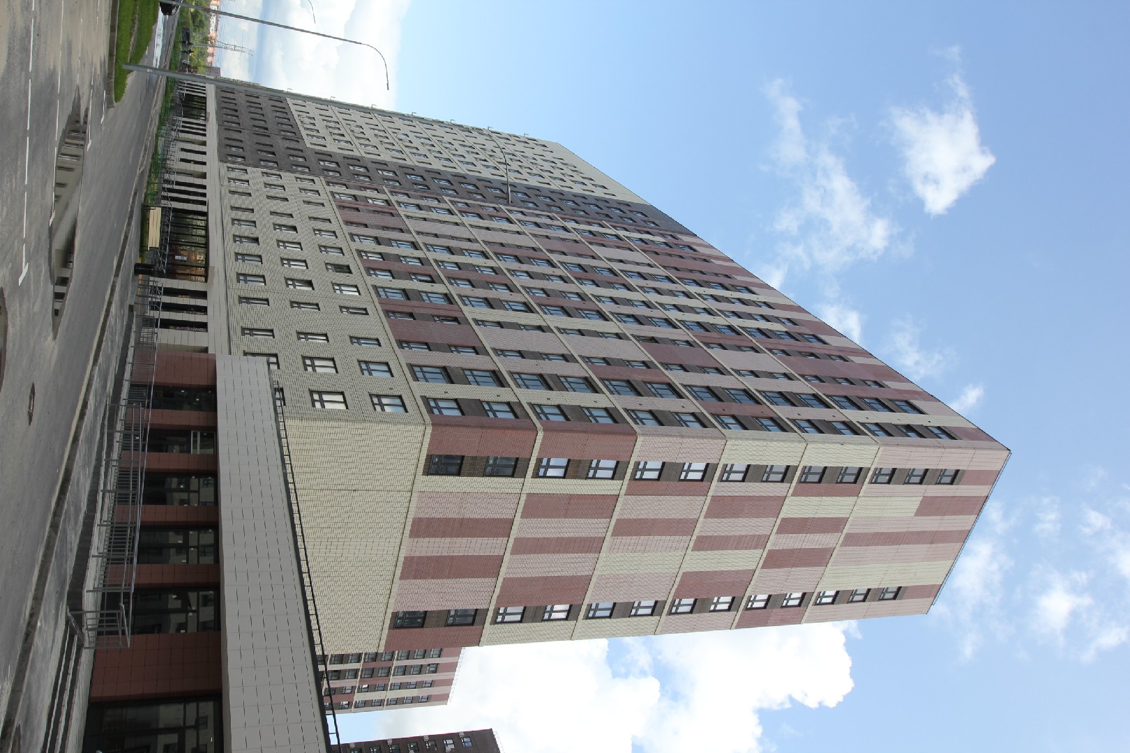 г. Москва, ул. Вертолетчиков, д. 4, к. 7-фасад здания