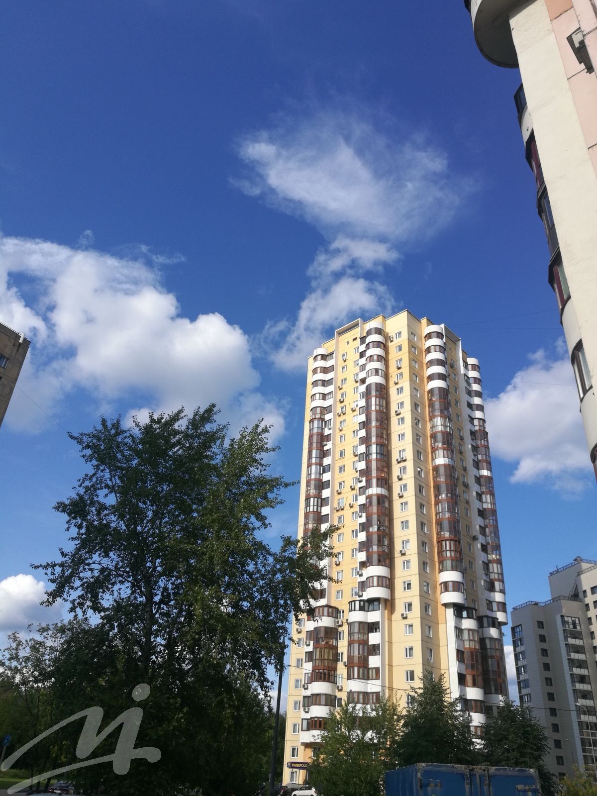 г. Москва, ул. Вилиса Лациса, д. 21, к. 2-фасад здания