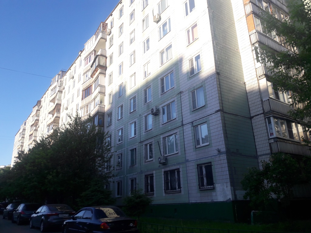 г. Москва, ул. Вильнюсская, д. 3, к. 1-фасад здания