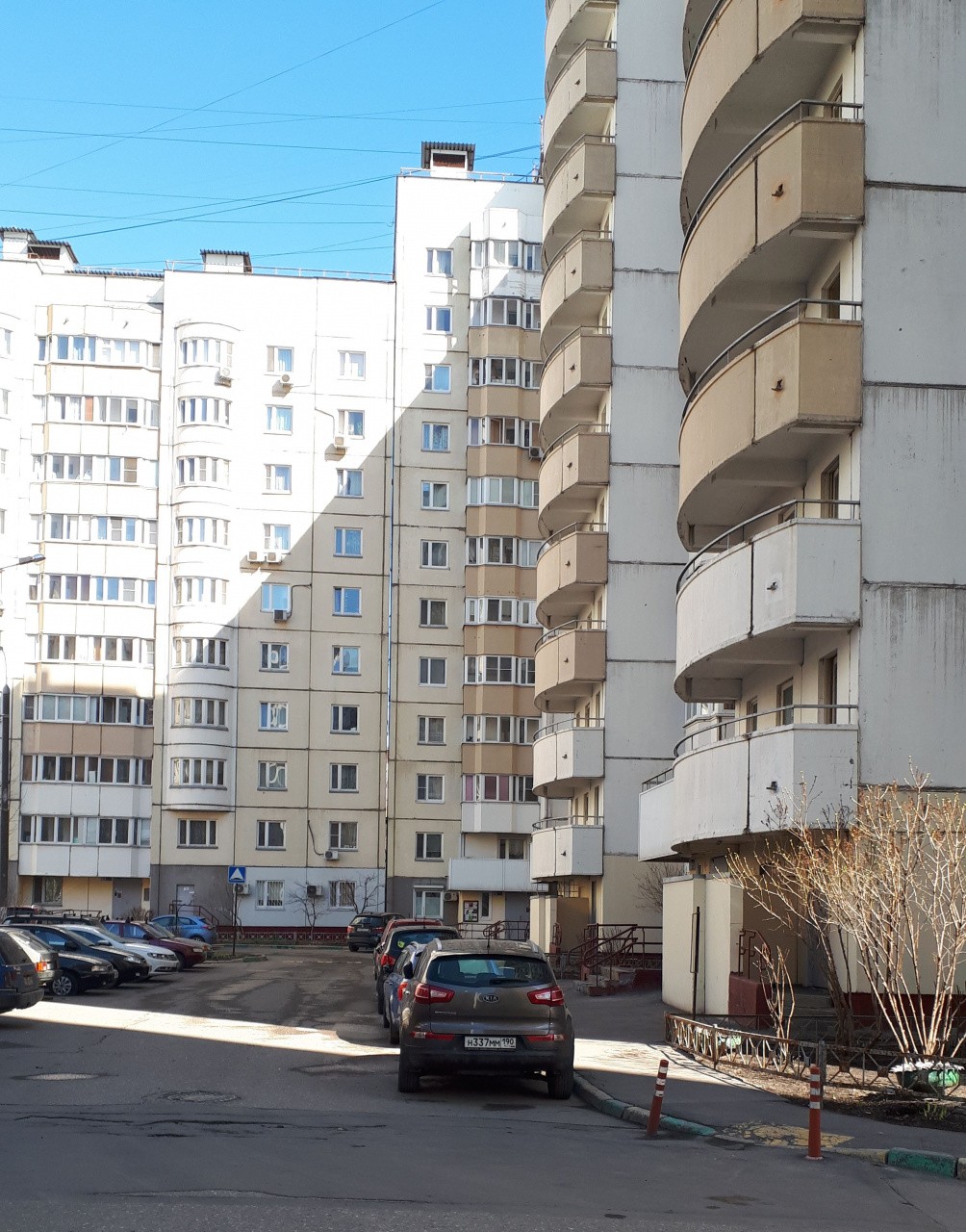 г. Москва, ул. Винокурова, д. 2-фасад здания