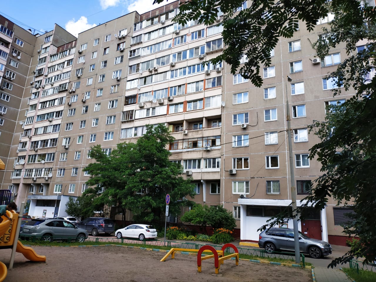 г. Москва, ул. Владимирская 1-я, д. 34, к. 2-фасад здания