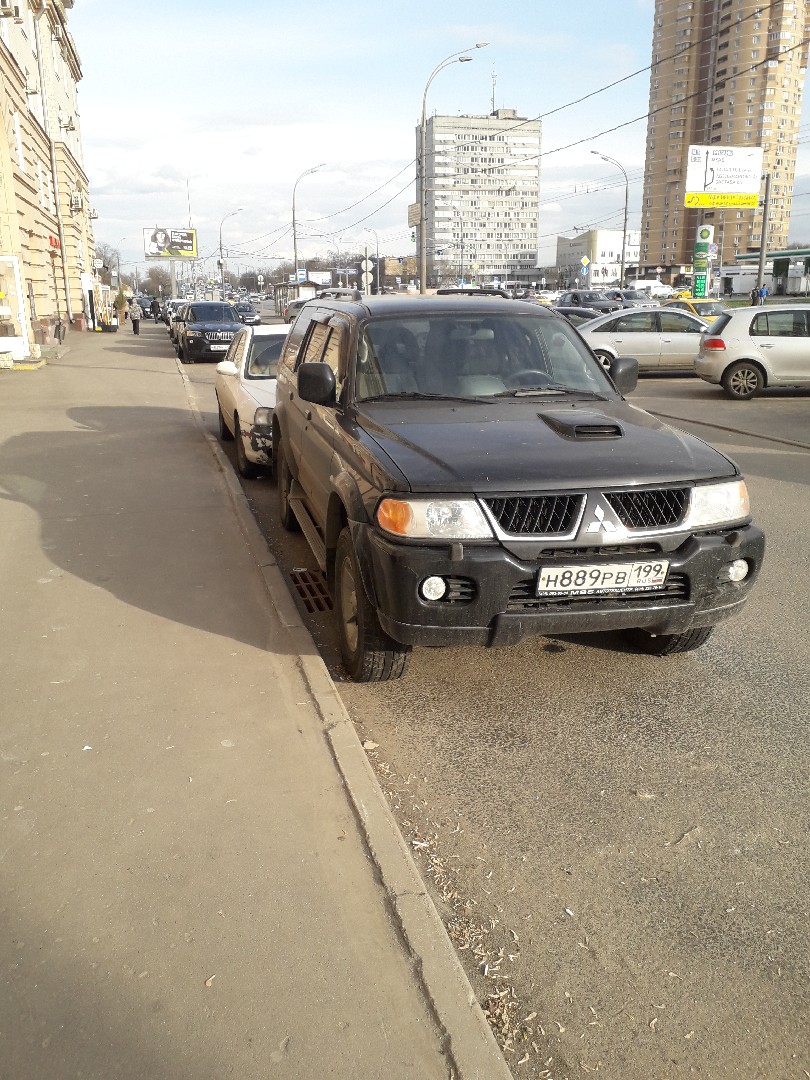 г. Москва, пр-кт. Волгоградский, д. 17-придомовая территория