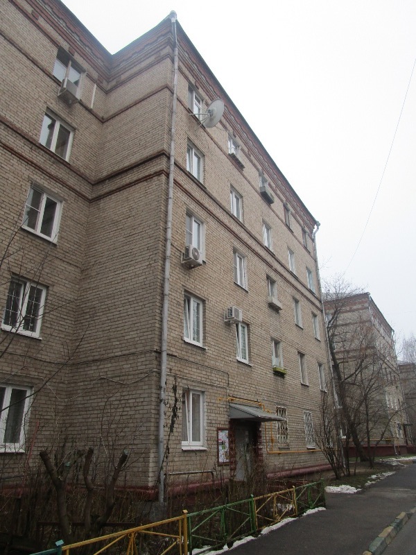 г. Москва, б-р. Волжский, д. 28-фасад здания