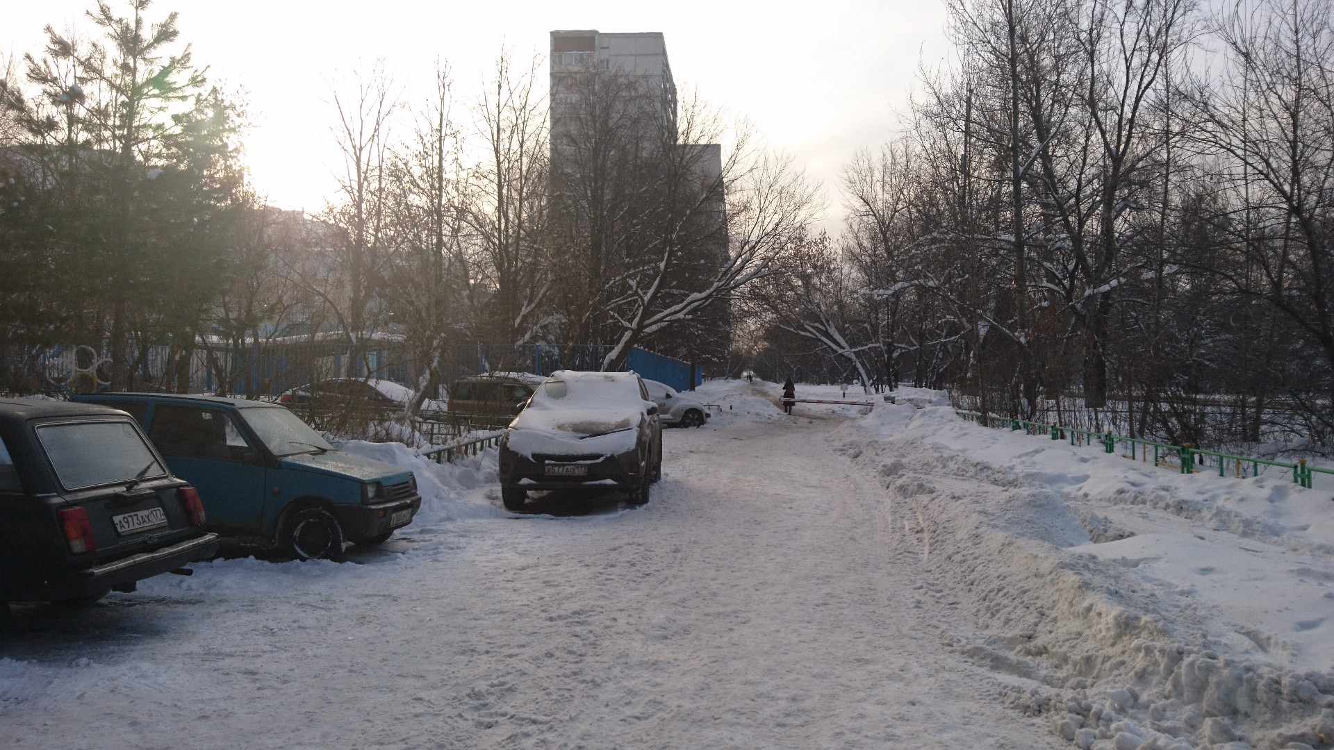 г. Москва, кв-л. Волжский Бульвар 113 А, к. 5-придомовая территория