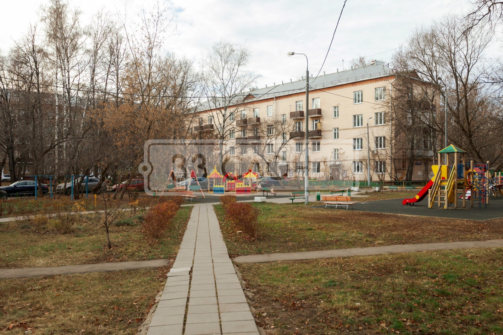 г. Москва, ш. Волоколамское, д. 106-придомовая территория