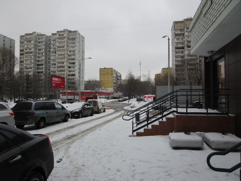 г. Москва, ул. Генерала Белова, д. 28, к. 2-придомовая территория