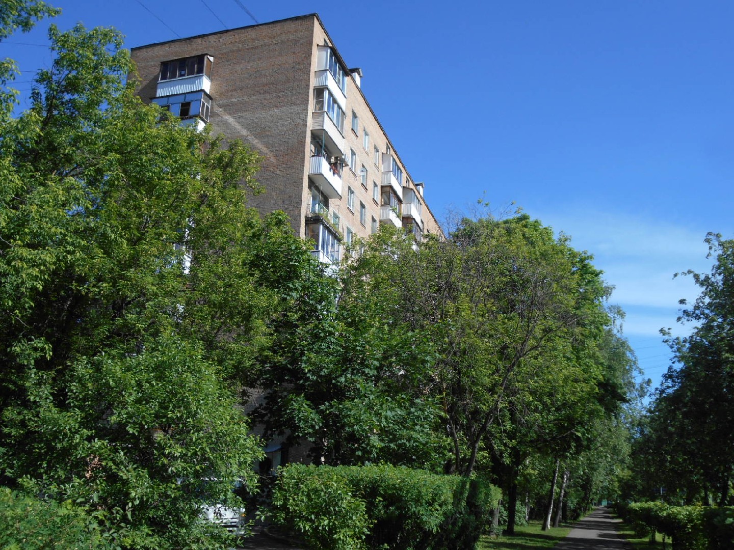 г. Москва, ул. Генерала Глаголева, д. 25, к. 1-фасад здания