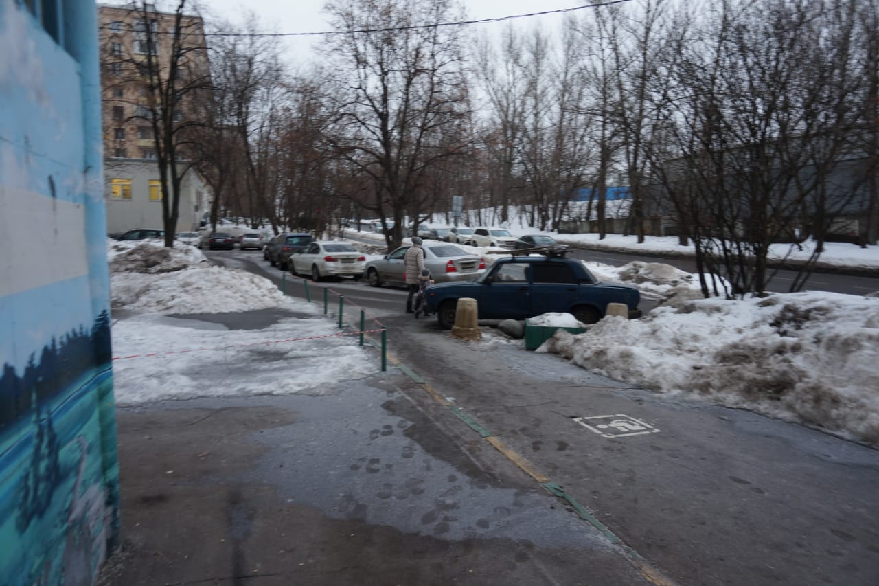 г. Москва, ул. Генерала Ермолова, д. 14-придомовая территория