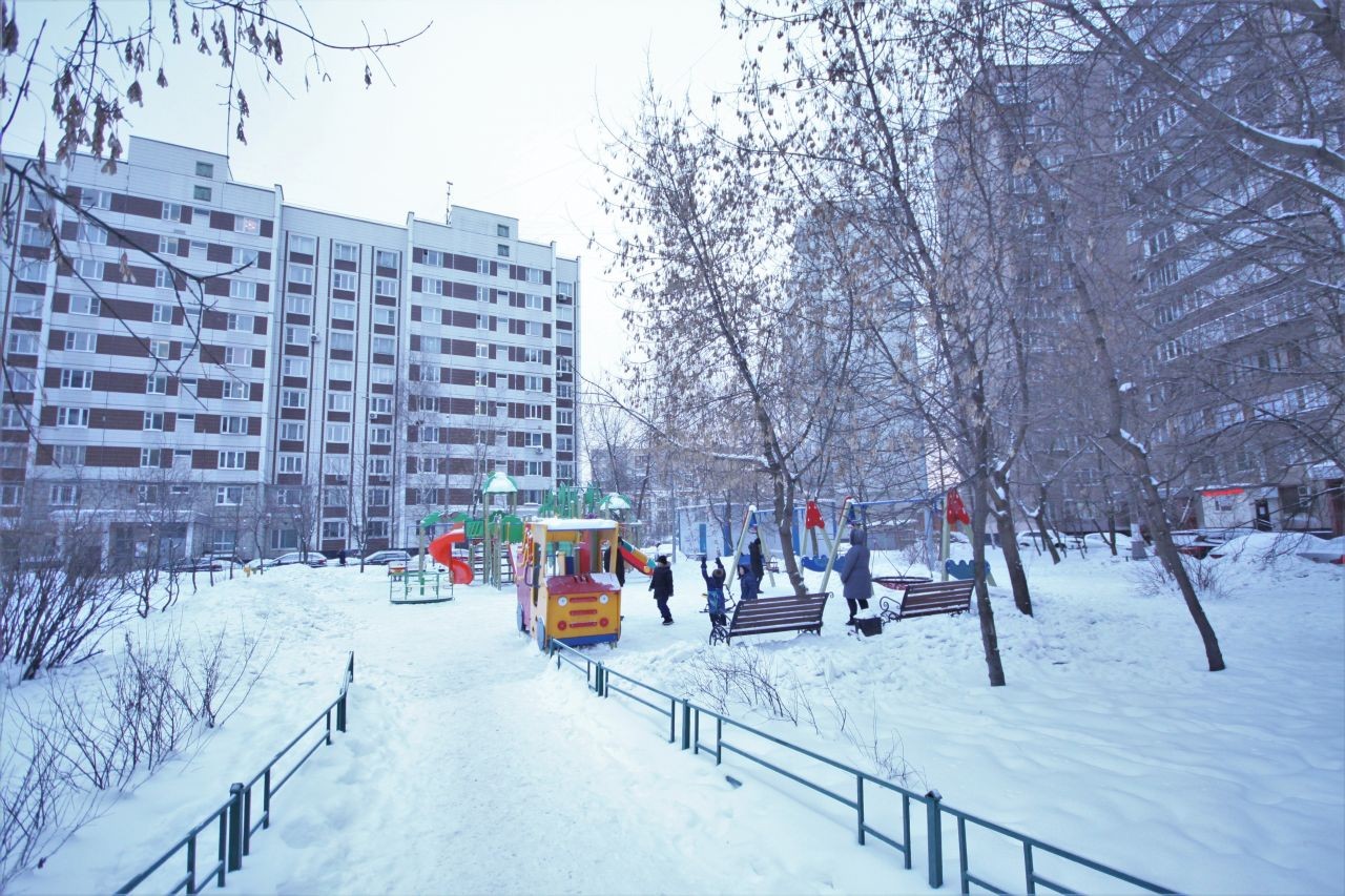 г. Москва, ул. Генерала Кузнецова, д. 13, к. 2-придомовая территория