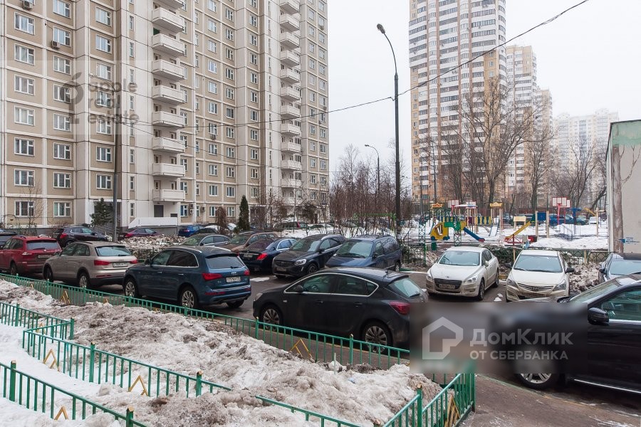 г. Москва, ул. Герасима Курина, д. 16-придомовая территория