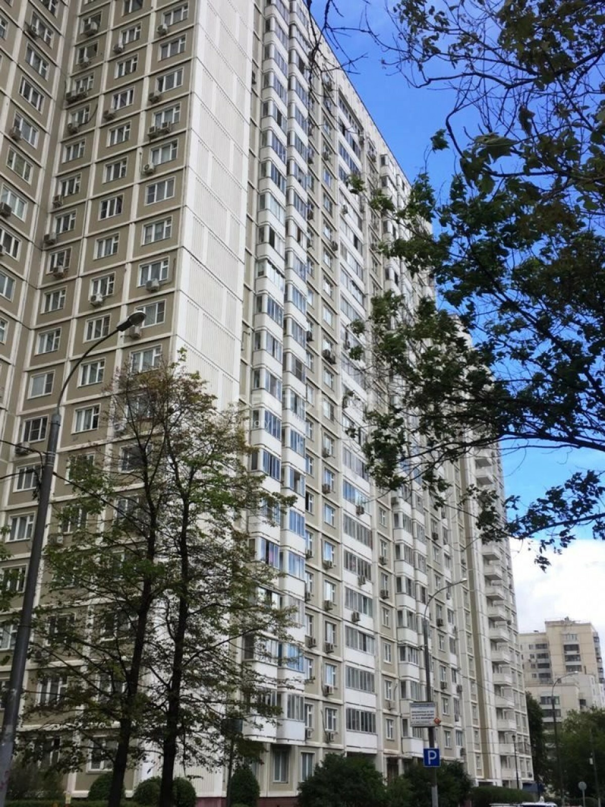 г. Москва, ул. Герасима Курина, д. 16-фасад здания