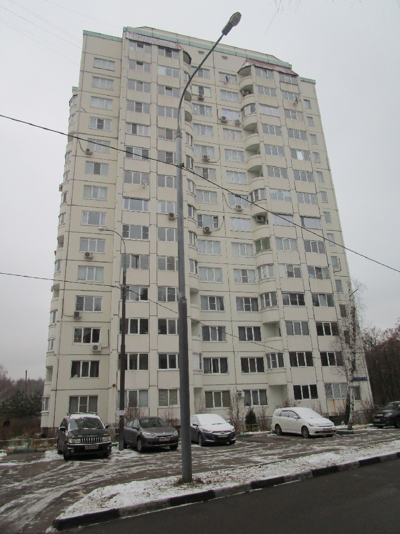 г. Москва, ул. Головачева, д. 27-фасад здания