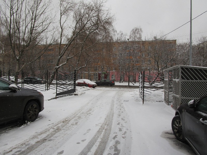 г. Москва, ул. Демьяна Бедного, д. 15-придомовая территория