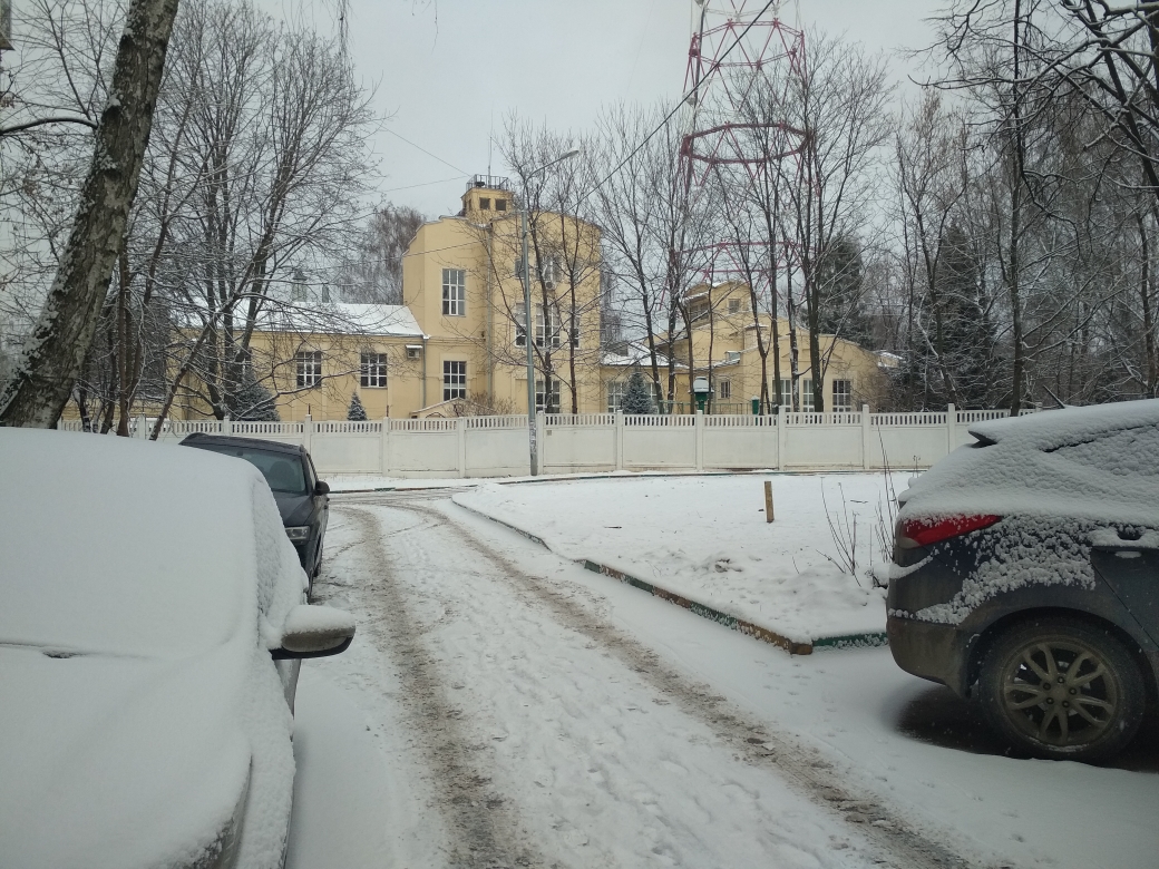 г. Москва, ул. Демьяна Бедного, д. 22, к. 1-придомовая территория