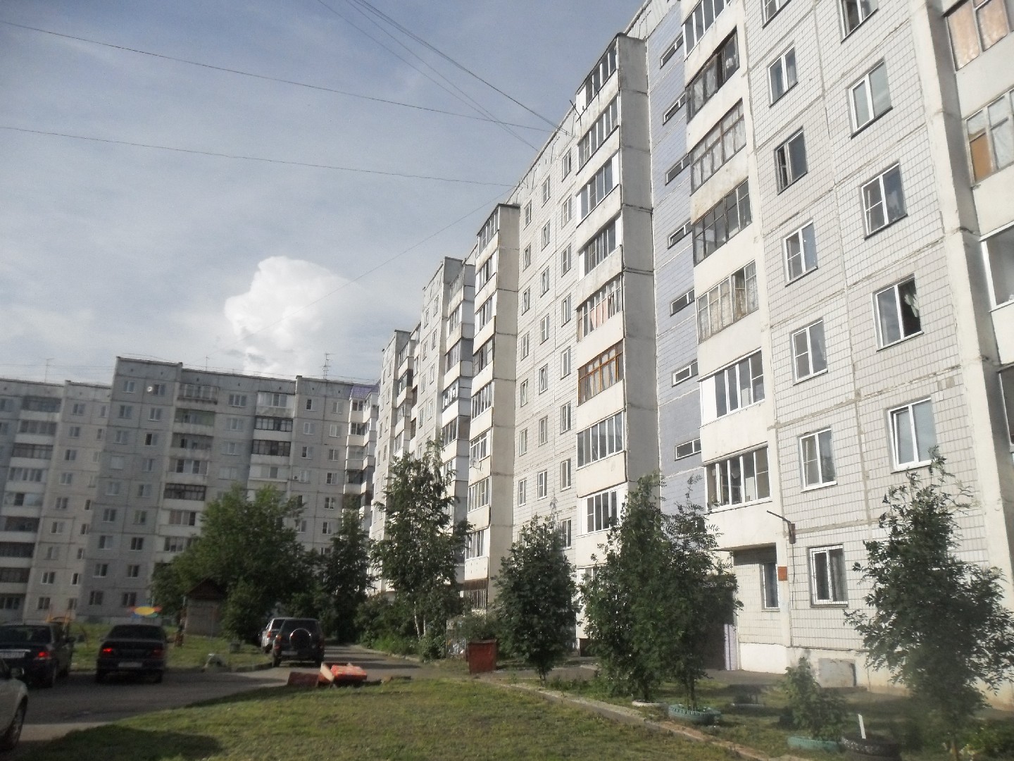 край. Алтайский, г. Барнаул, ул. Гущина, д. 163-фасад здания