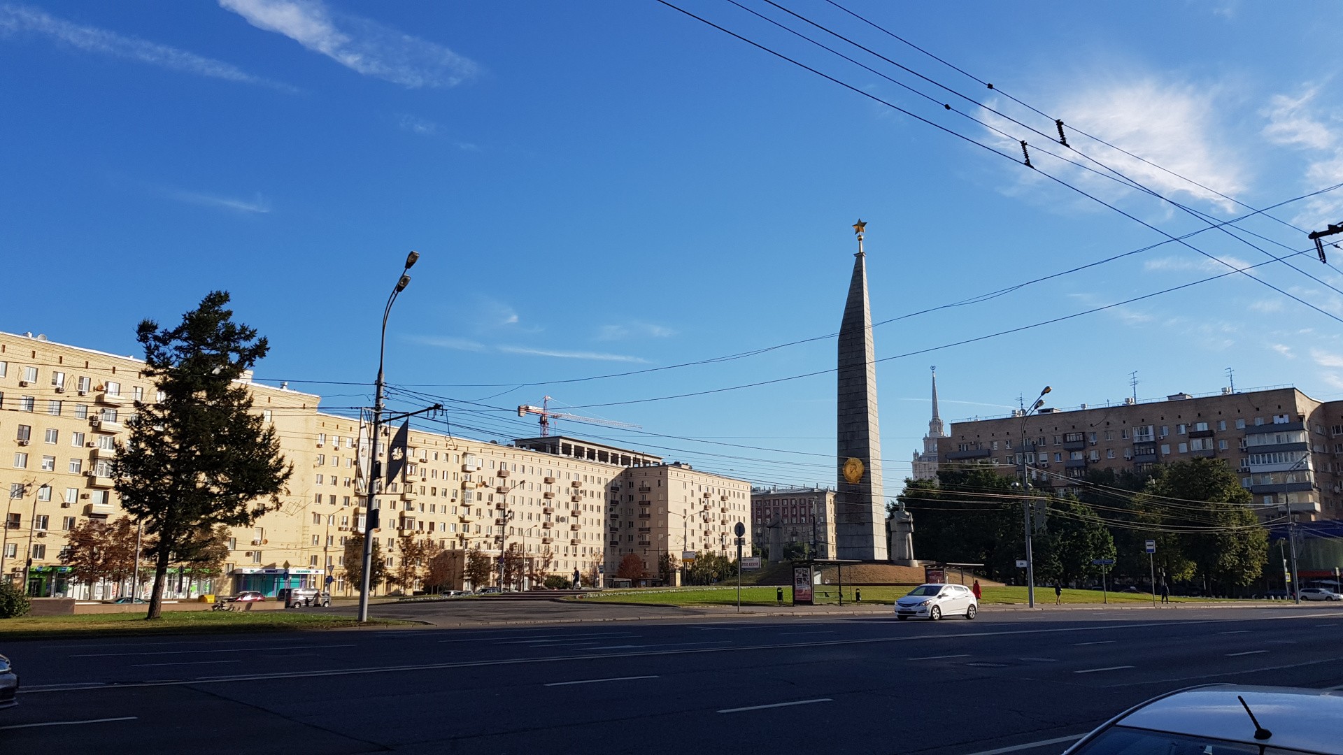 г. Москва, ул. Дорогомиловская Б., д. 11-придомовая территория